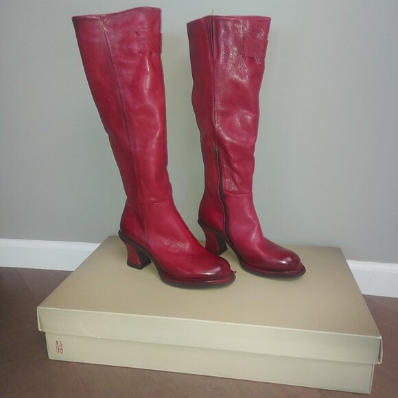 AS98  Knee High Red Italian Leather Boots - Size 38 (7.5/8 US) NWT - Picture 3 of 11